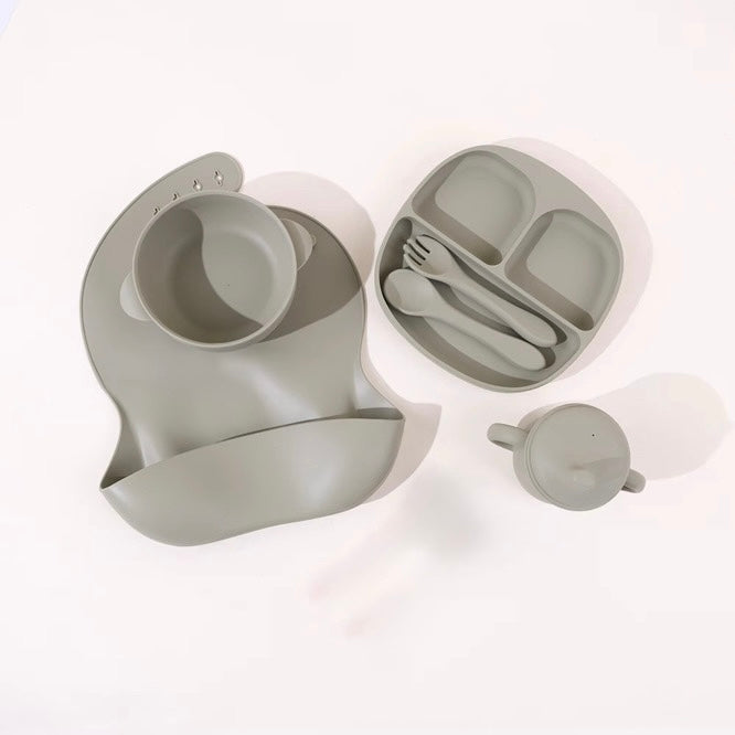 The Mealtime Essentials Kit